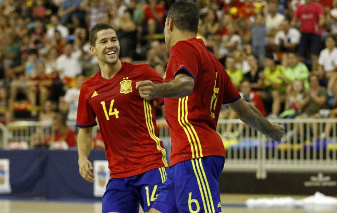 Raúl Campos con la camiseta de España.