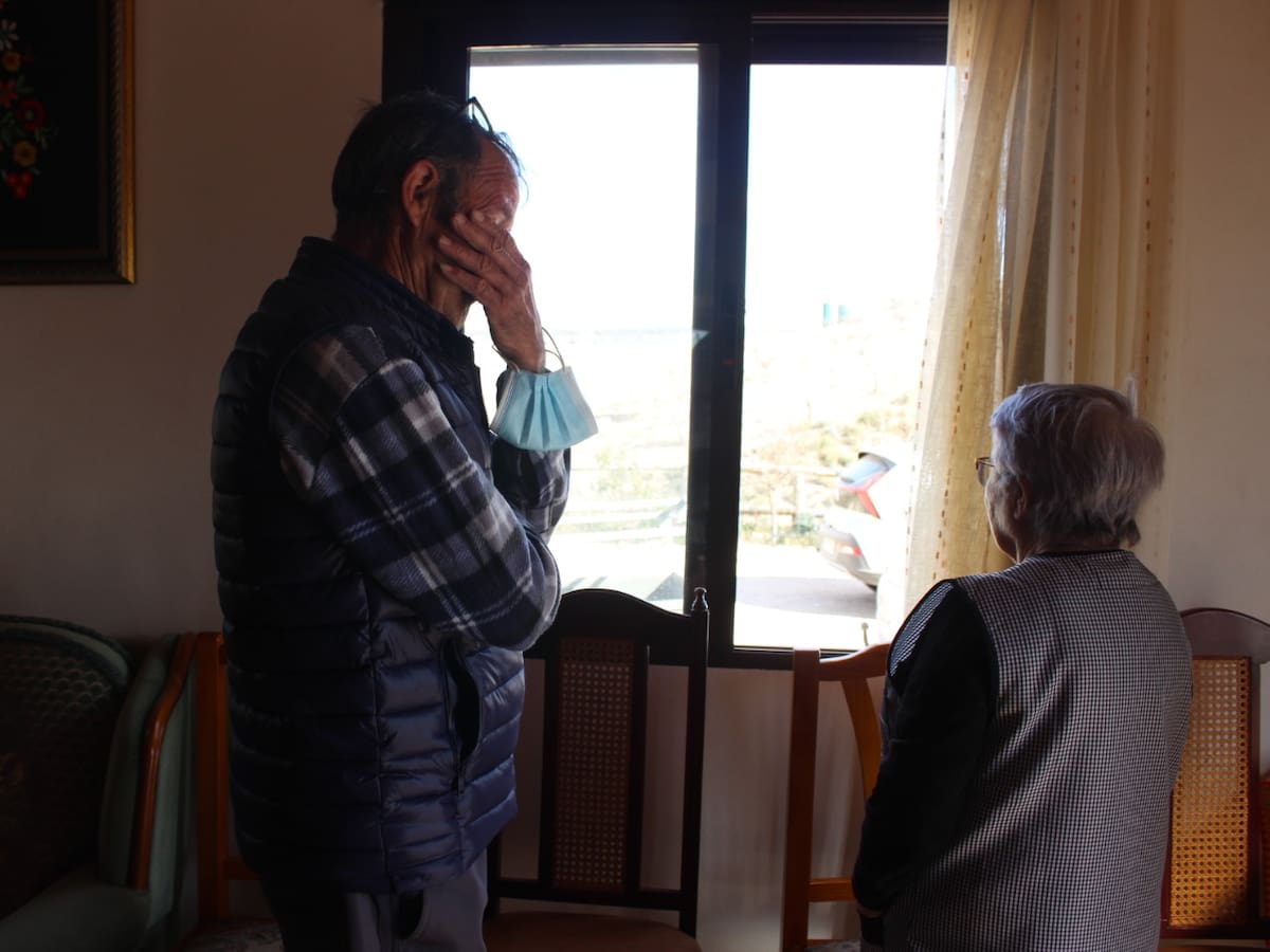 La guerra de los 'chinos': así sufren los vecinos y ganaderos de Lorca las consecuencias de las macrogranjas