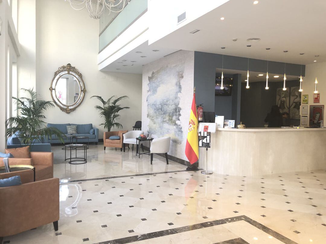 Fotografía de la recepción del hotel