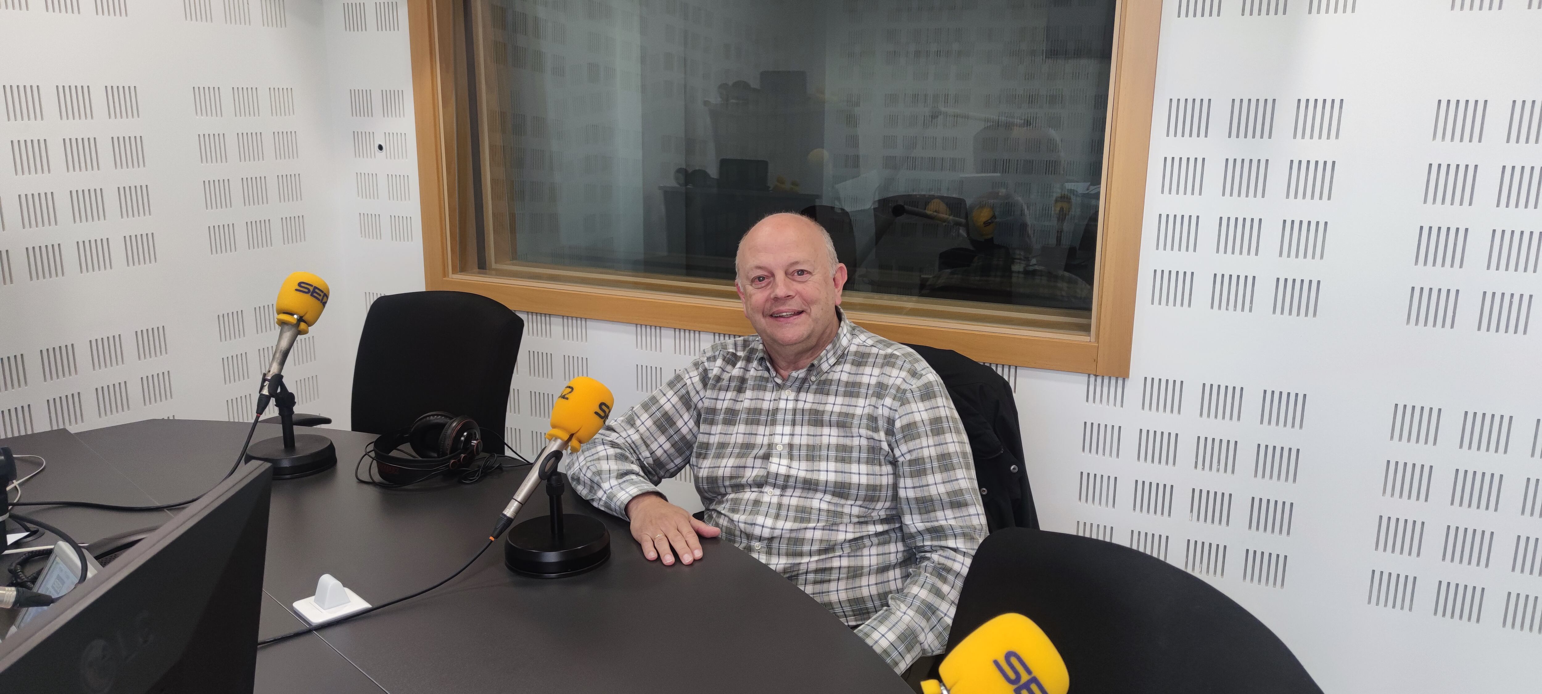 Julio Ramiro, profesor de Ingeniería de Telecomunicación en la Escuela de Ingenierías de Fuenlabrada y uno de los organizadores del Seminario  Smart Cities URJC.IBM.