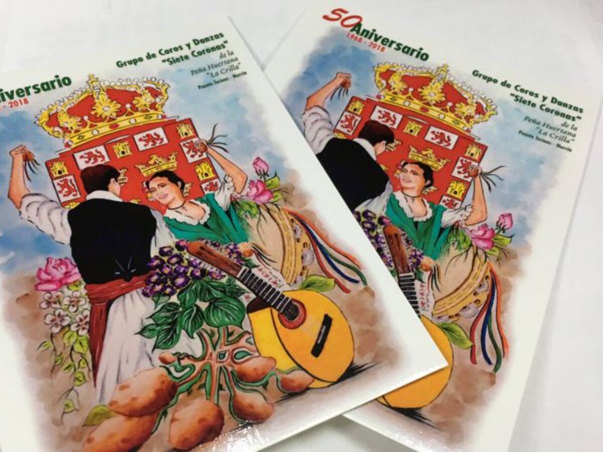 El grupo de Coros y Danzas 'Siete Coronas' celebra sus bodas de oro