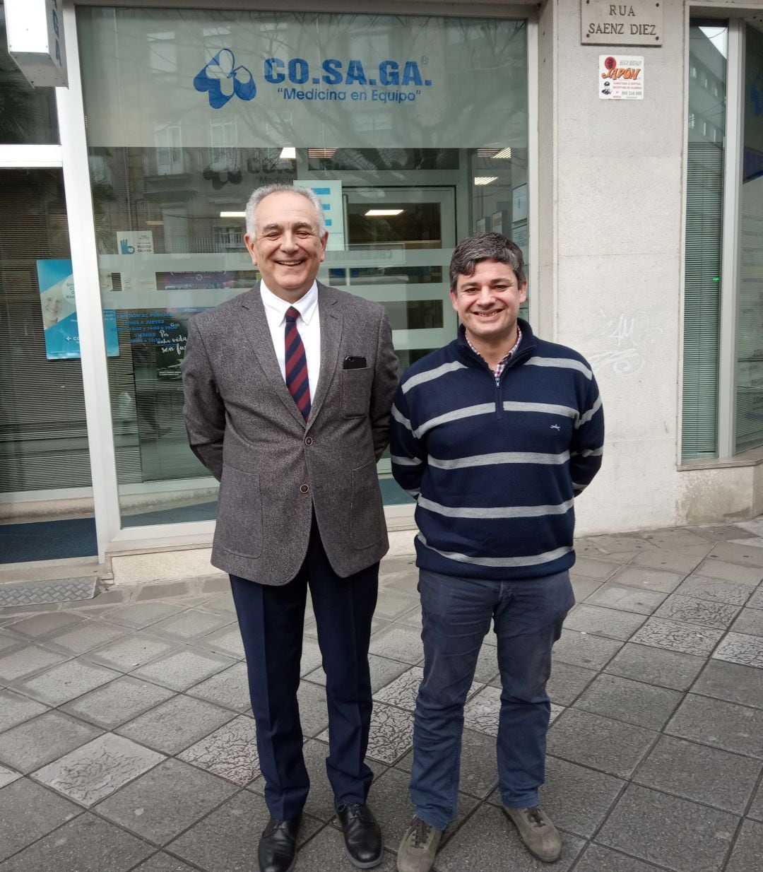 El presidente del Consejo Rector el Doctor José Ignacio Vidal López y el jefe de Enfermería, Manuel Vázquez de CO.SA.GA