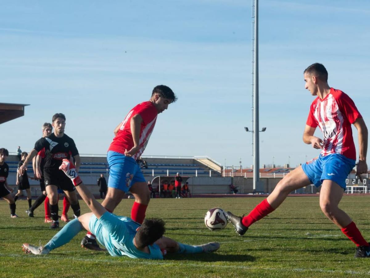 La Gimnástica Medinense se mantiene en la parte alta de la tabla tras una nueva victoria contra el Parquesol