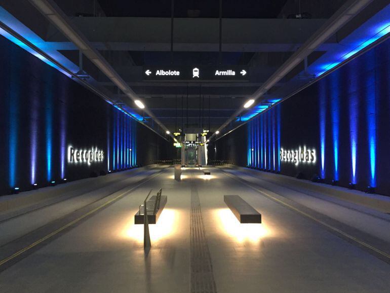 Estación subterránea del Metro de Granada a la altura de Recogidas.