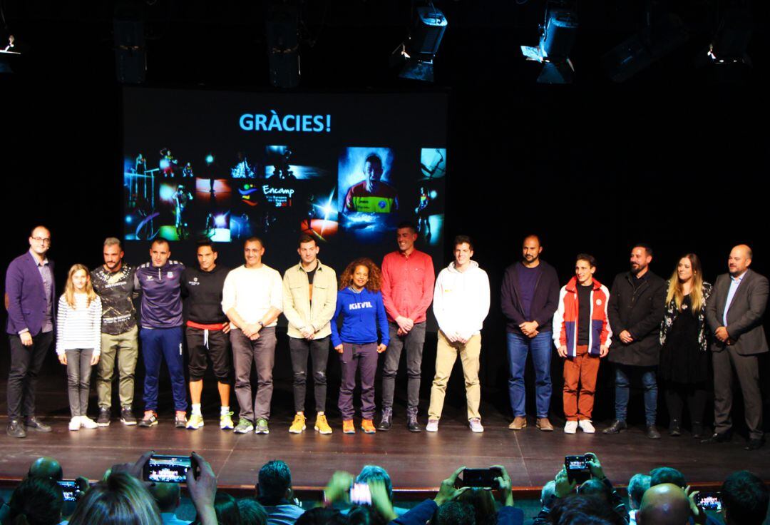 Acte d'anunci del distintiu d'Encamp com a Vila europea de l'esport amb la presència d'esportistes i aurotitats encampadans.