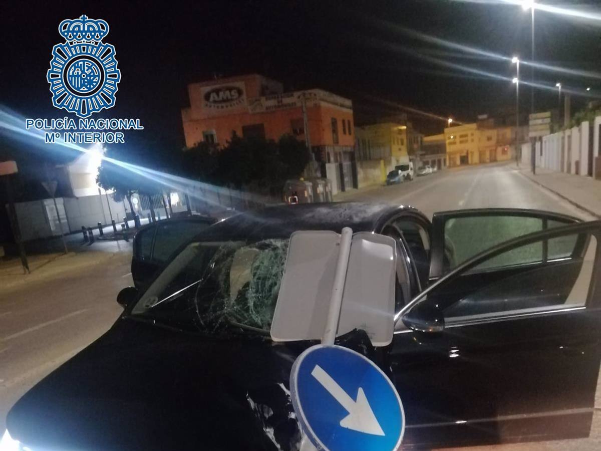 La Policía Nacional detiene a dos jóvenes que transportaban 3 kilos de cocaína para su distribución