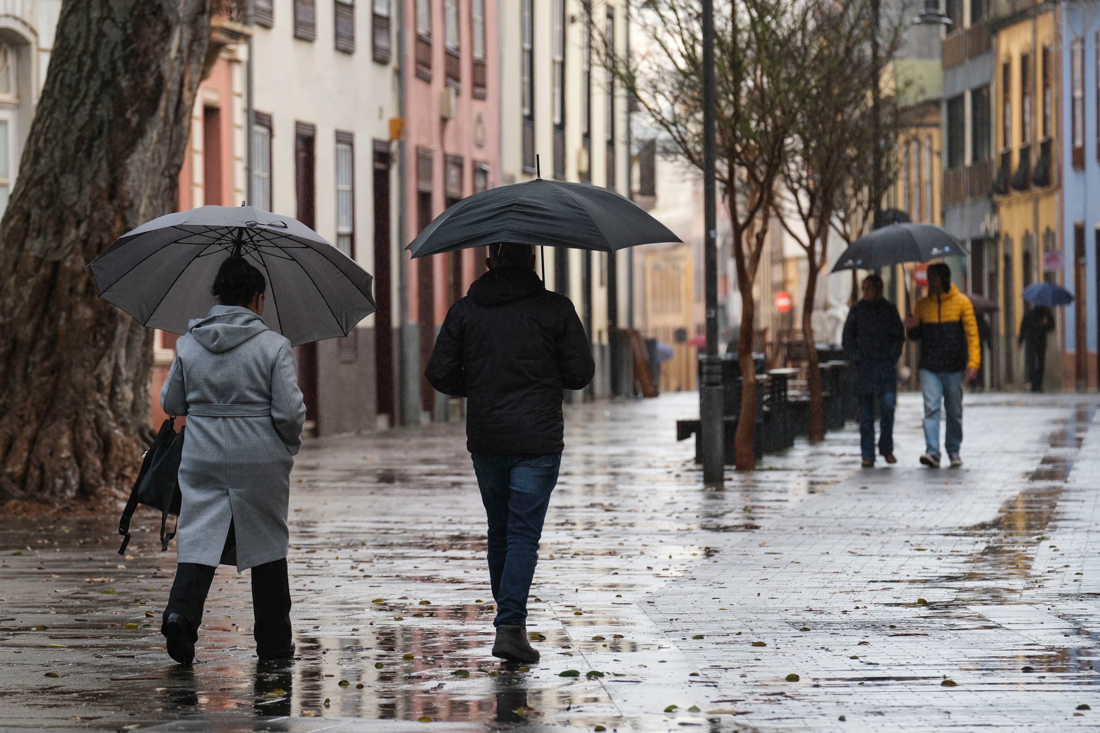 Tras las borrascas Emilia, Francis y Goretti, llega un frente atlántico a las islas. EFE/Alberto Valdés