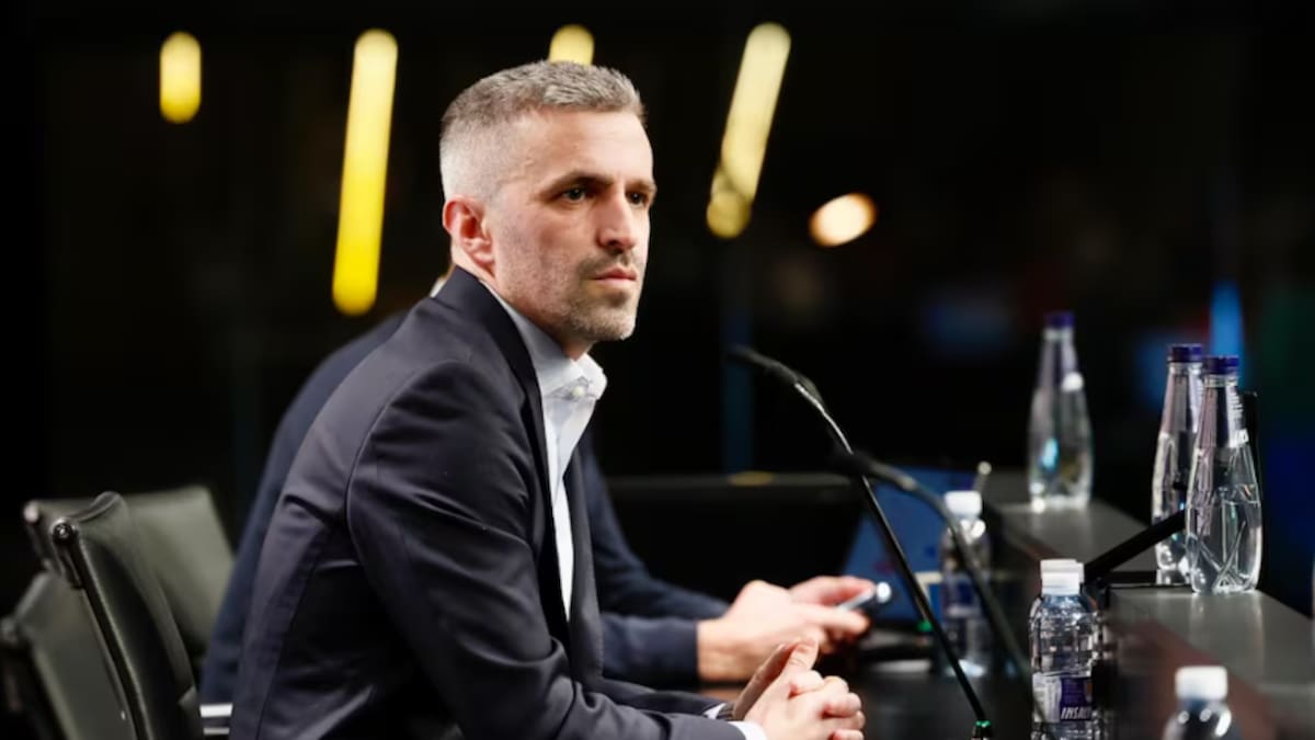 Erik Bretos se pronuncia sobre la roja a Brais Méndez en el derbi vasco: "Me cuesta entenderla, marca mucho el partido"