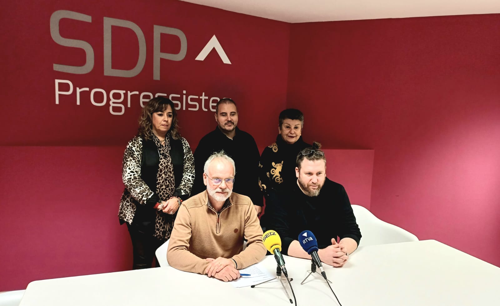 Un instant de la compareixença d'SDP.