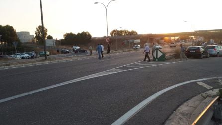 Aficionados saliendo del complejo deportivo El Montecillo