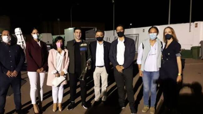 Jose Manuel Caballero, presidente de la Diputación, y Leopoldo Sierra alcalde de Daimiel, con el trompetista Manuel Blanco, entre otros