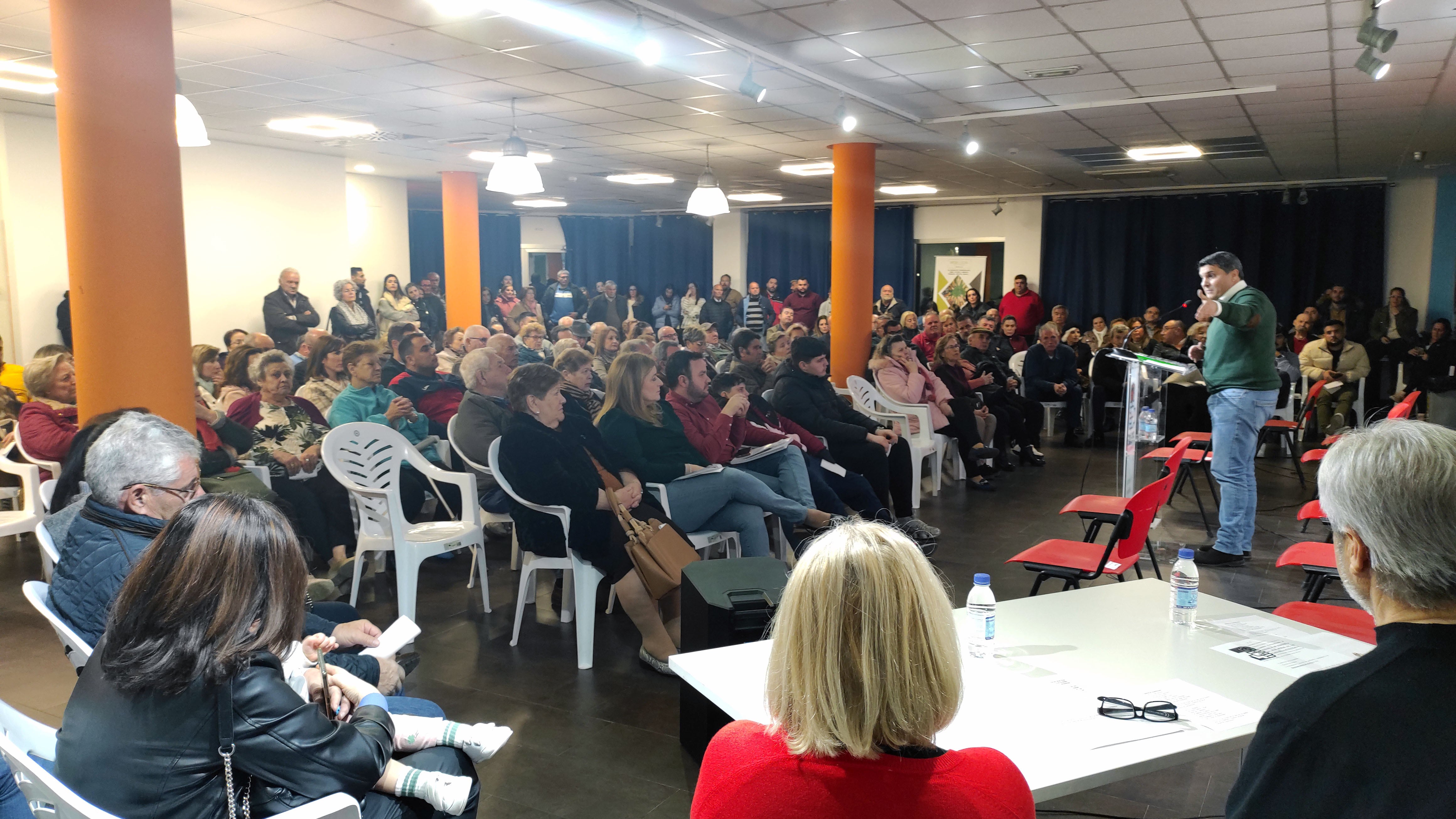 Asamblea del PSOE de Marmolejo para configurar la lista a las elecciones municipales de mayo.