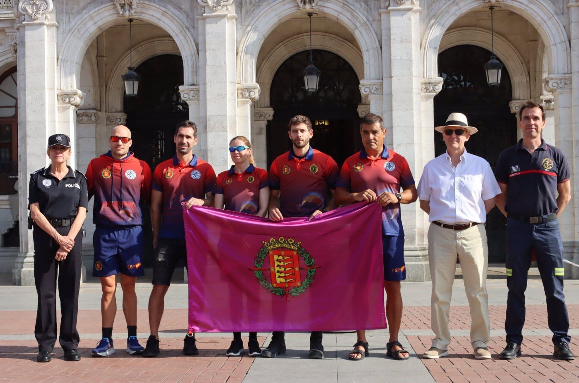 18/07/2022 El concejal delegado general de Salud Pública y Seguridad Ciudadana de Valladolid, Alberto Palomino (segundo por la derecha), junto a los representantes de la Policía y los Bomberos
ESPAÑA EUROPA CASTILLA Y LEÓN SOCIEDAD
AYUNTAMIENTO DE VALLADOLID