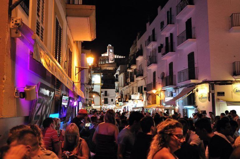 Imagen de archivo de turistas en la zona del Puerto