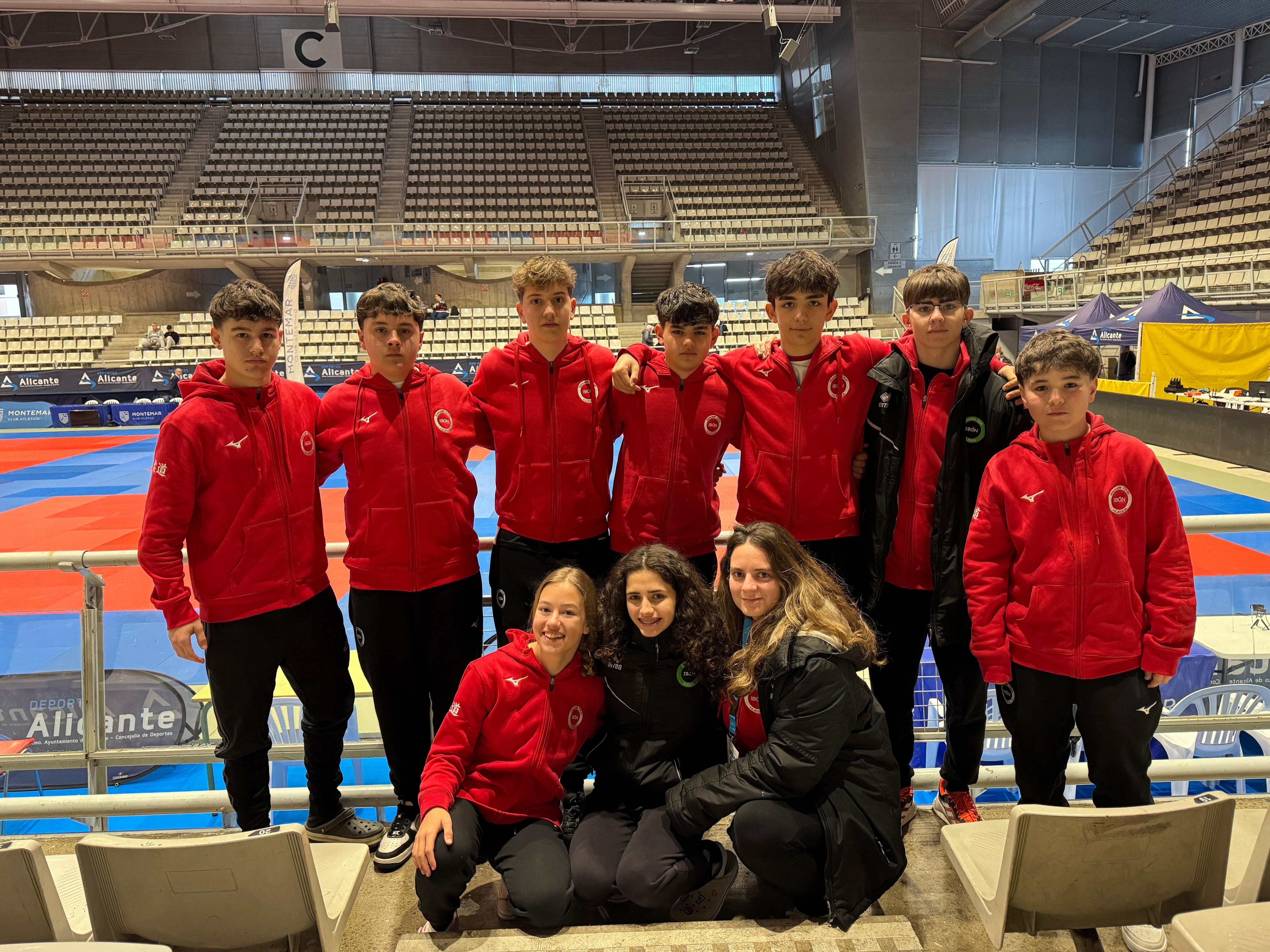 Deportistas de la Escuela Judo Ibón de Huesca