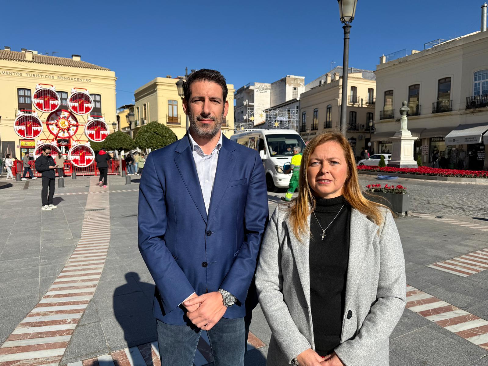 Celia Aragonés y Pedro Domínguez