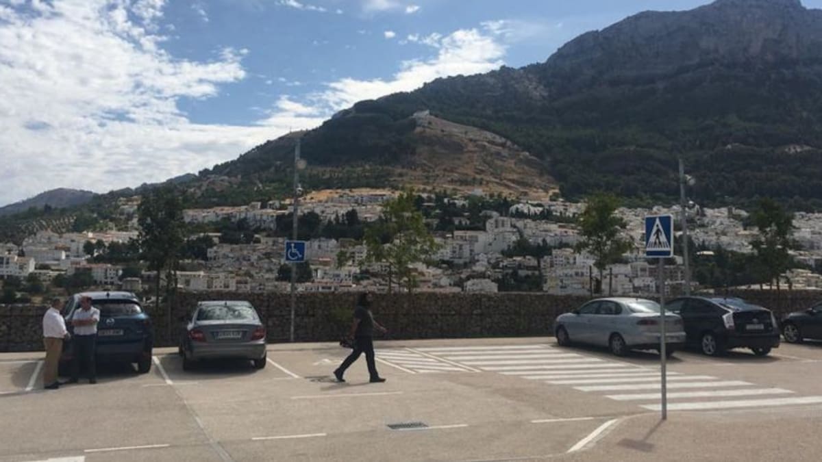 Los alcaldes de la comarca de Cazorla se manifiestan por la apertura total del Chare