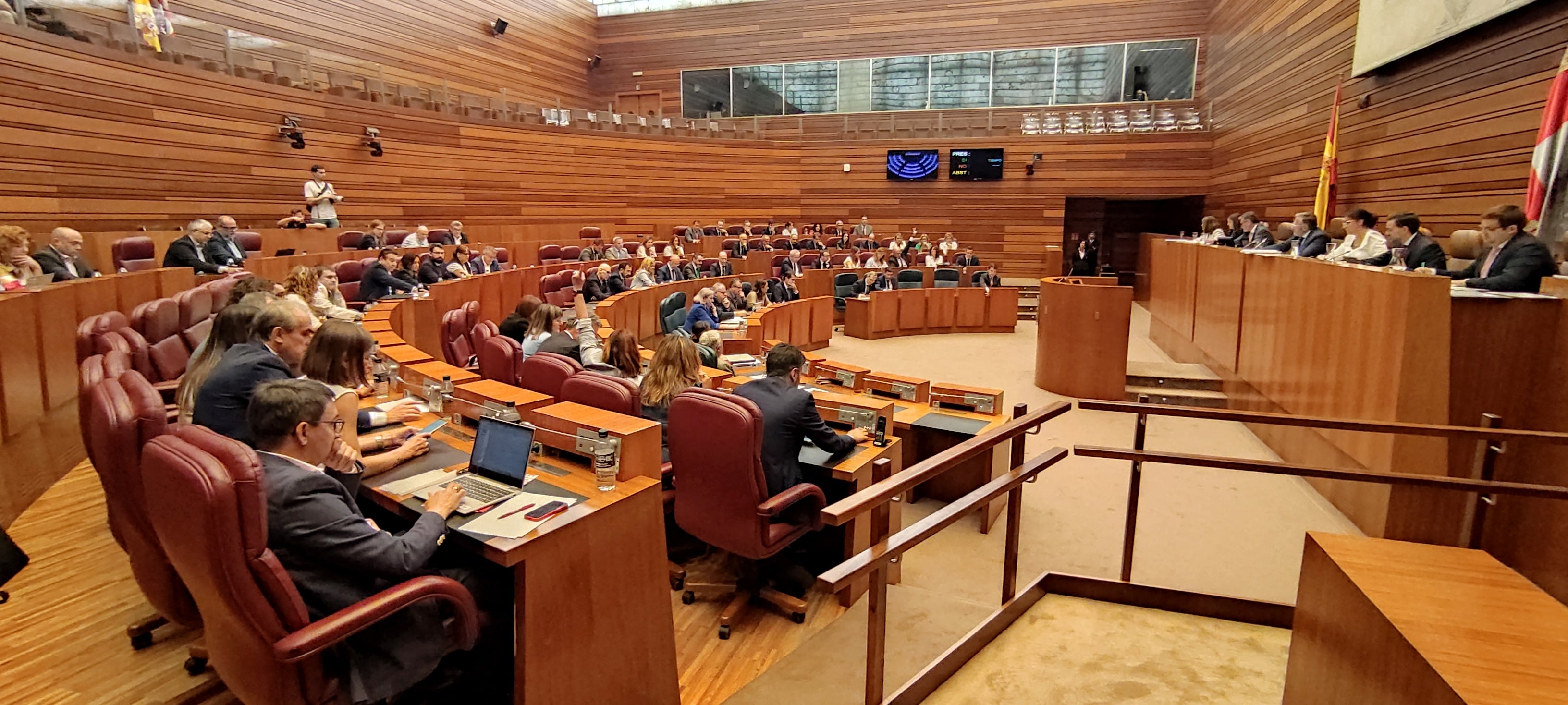 Votación en segunda jornada del Debate sobre política general de la Junta de Castilla y León | Miriam Chacón (ICAL)