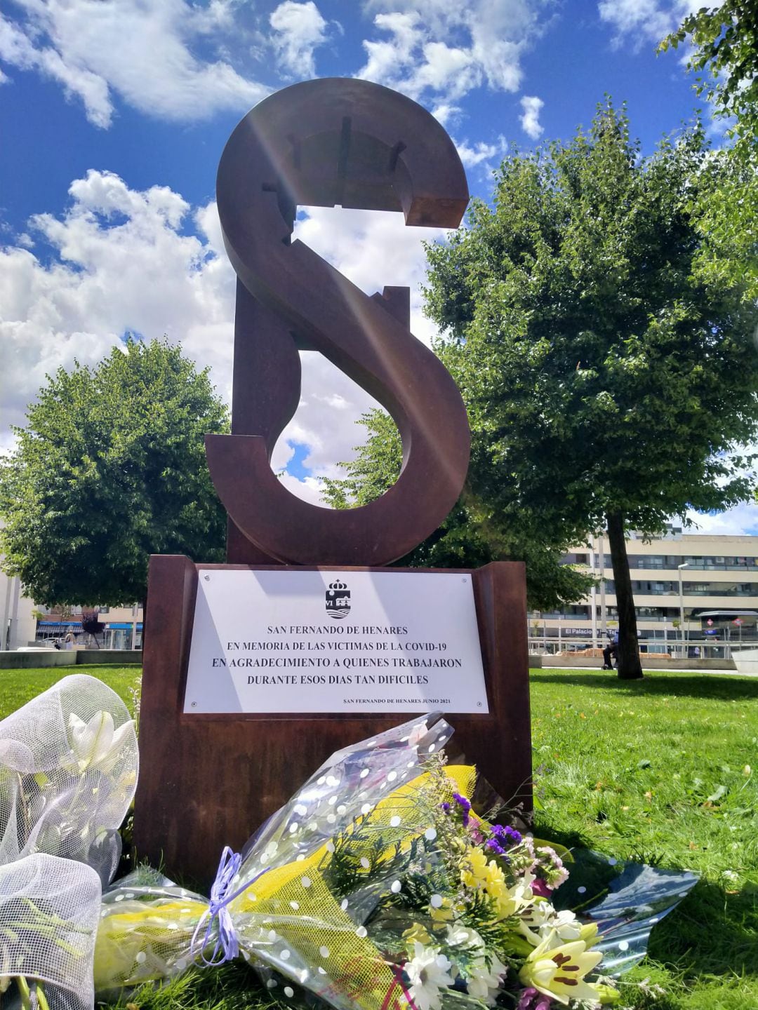 Monumento en recuerdo de las víctimas de la COVID-19.  