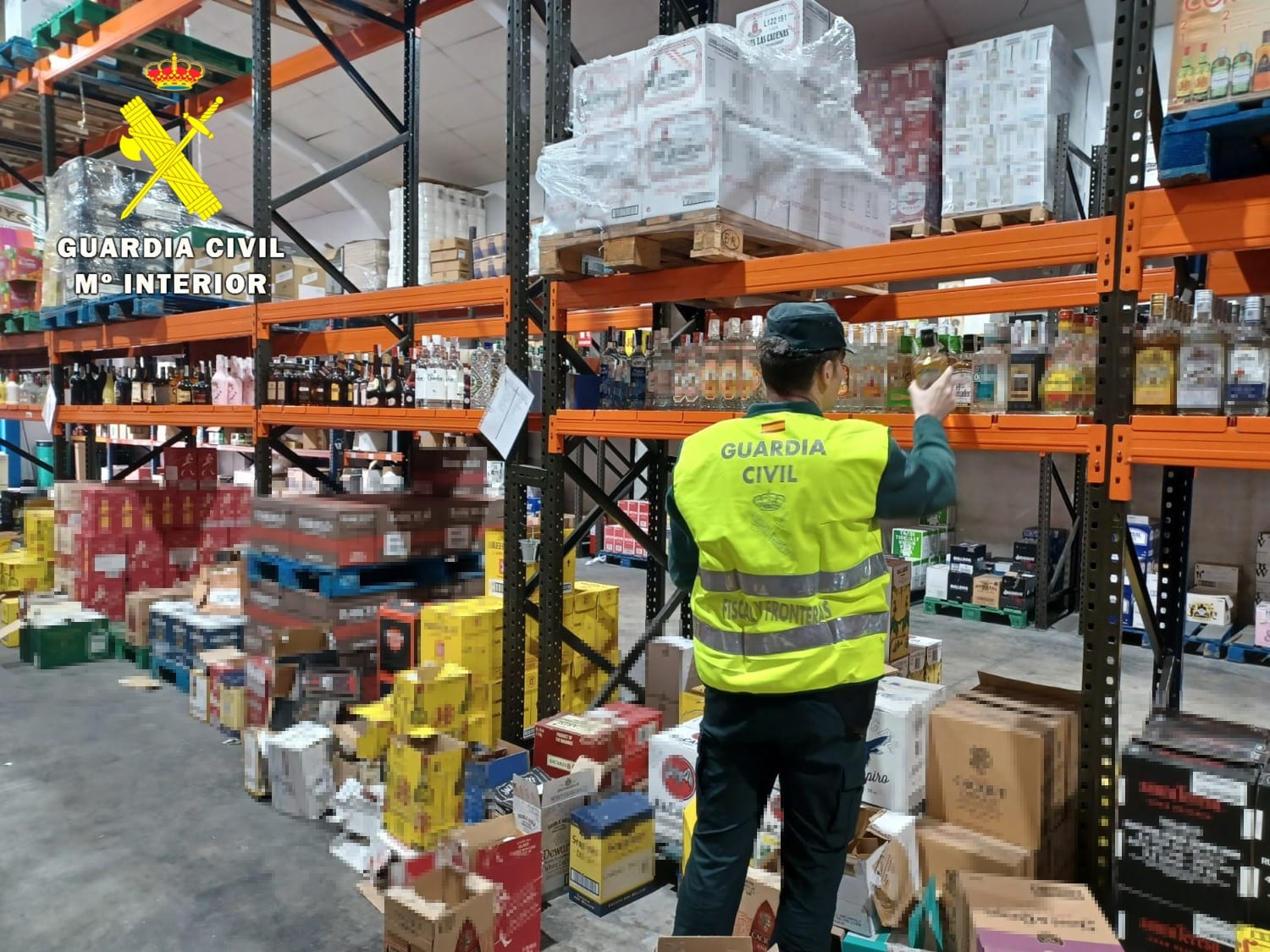 La Guardia Civil paraliza 44.500 botellas de alcohol no acordes a la normativa