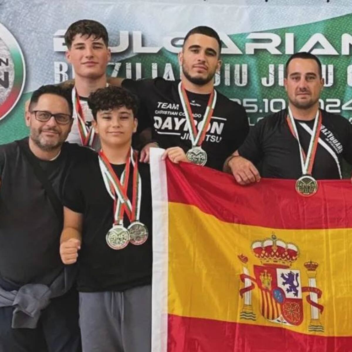 El Titanes Dayron Club brilla en Bulgaria con varios oros