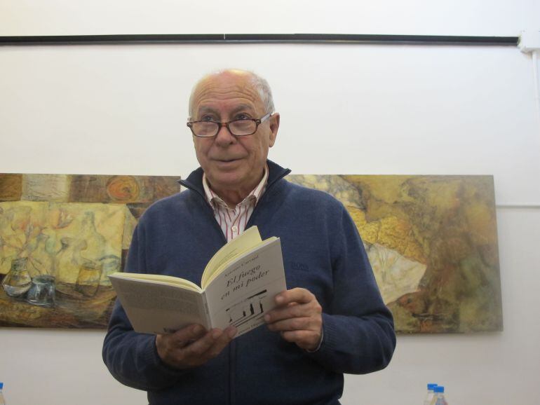 El poeta, Antonio Carvajal