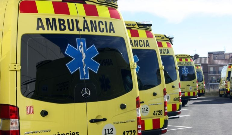 Flota de vehicles del nou transport sanitari.