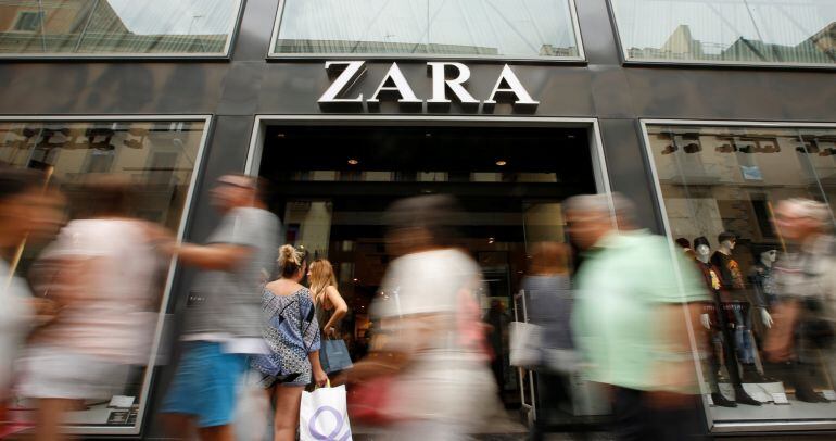 Entrada de una tienda de Zara en Barcelona. 