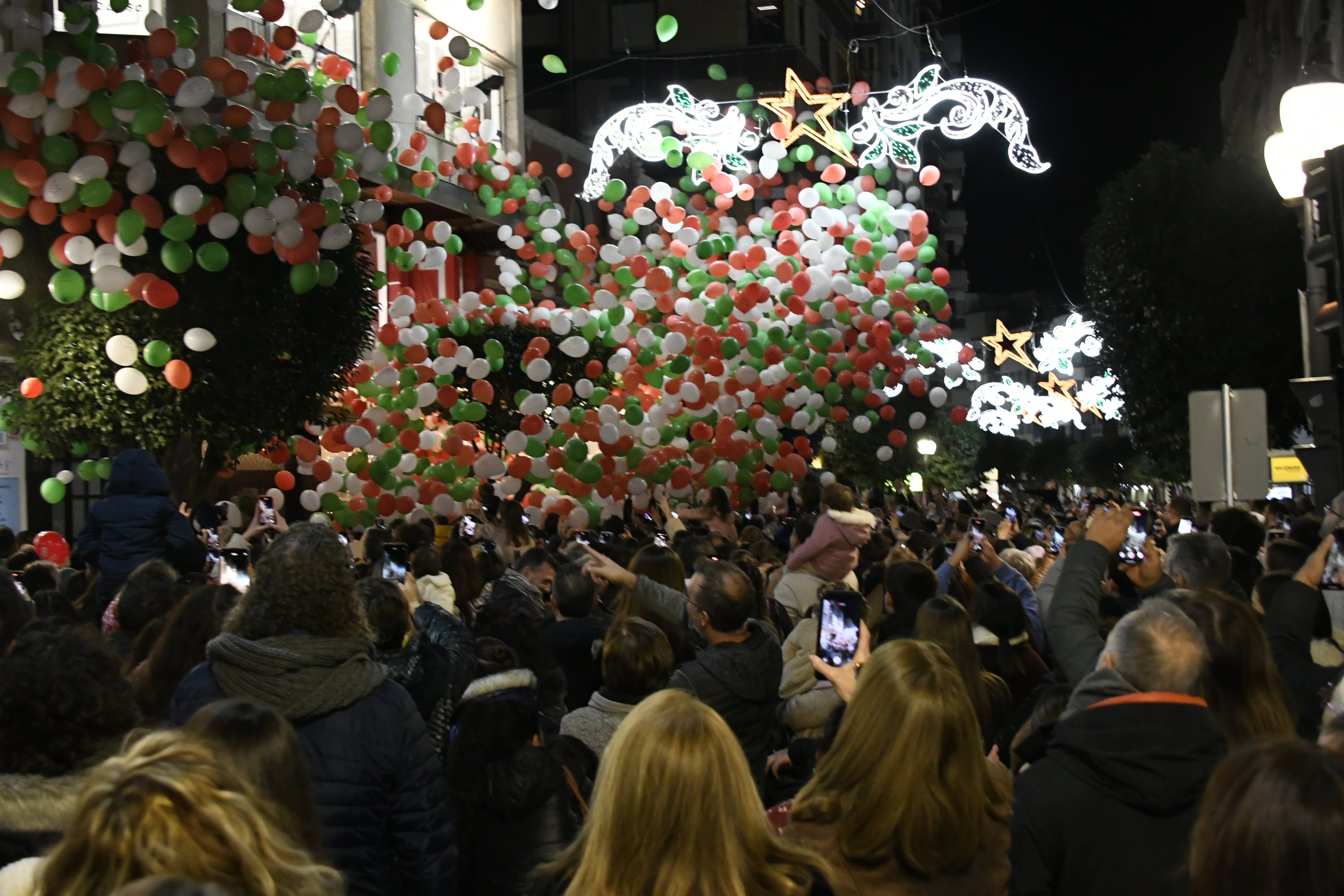 Lluvia de globos 2024