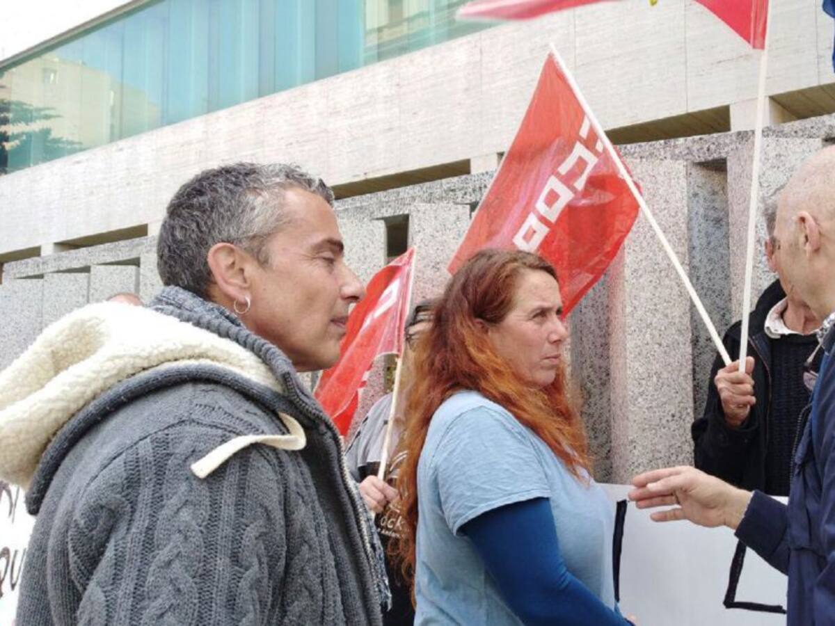 Podemos Ibiza apoya a los operarios de limpieza que exigen mejoras laborales