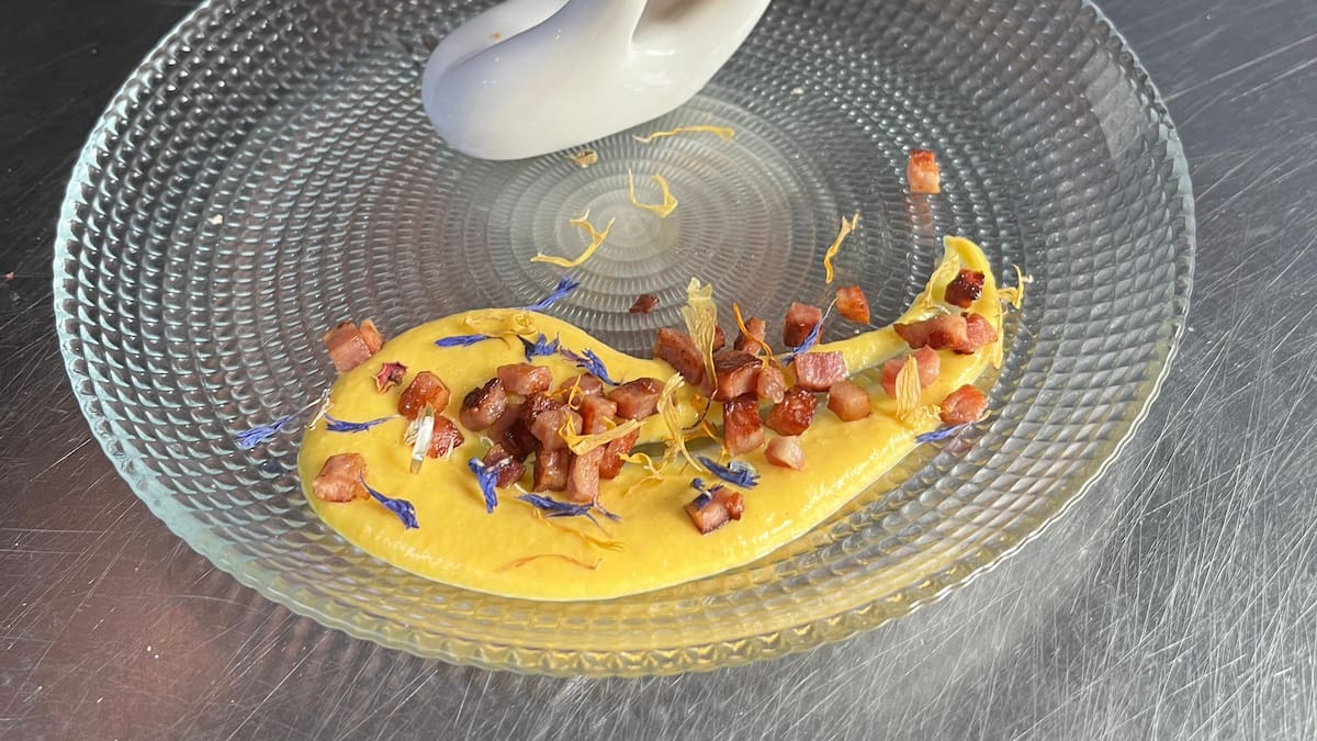 Bakar gana el Campeonato de Pinchos Ciudad de Irun con su pintxo de huevo a baja temperatura y salsa huancaína: