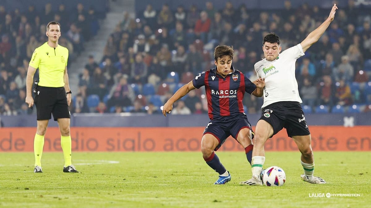 Galech Apezteguía, árbitro del Levante - Racing