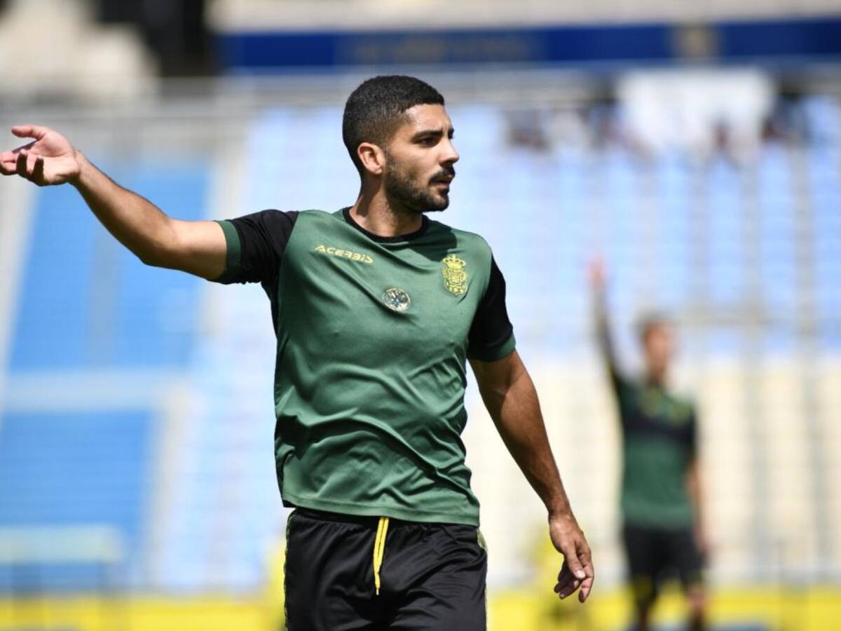 Álex Suárez tendrá ficha con el primer equipo