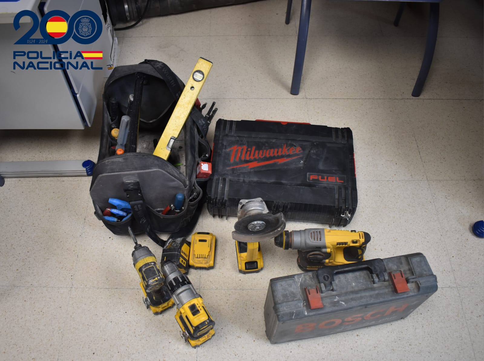 Detenidas tres personas como presuntas autoras de varios robos con fuerza en interior de vehículos en Ávila./Policía Nacional