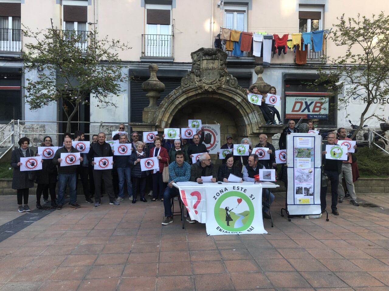 Imagen de la rueda de prensa ofrecida este martes en el parque de Urkizu