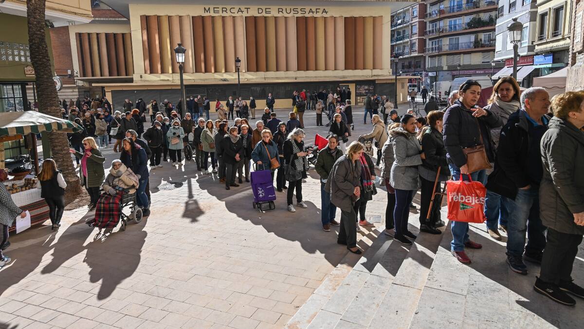 El barrio de Russafa de València estrena la nueva plaza de Baró de ...