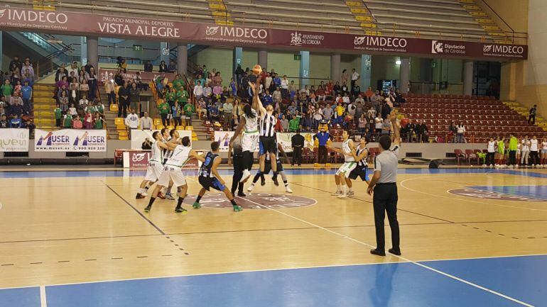 Un momento del partido en Córdoba.