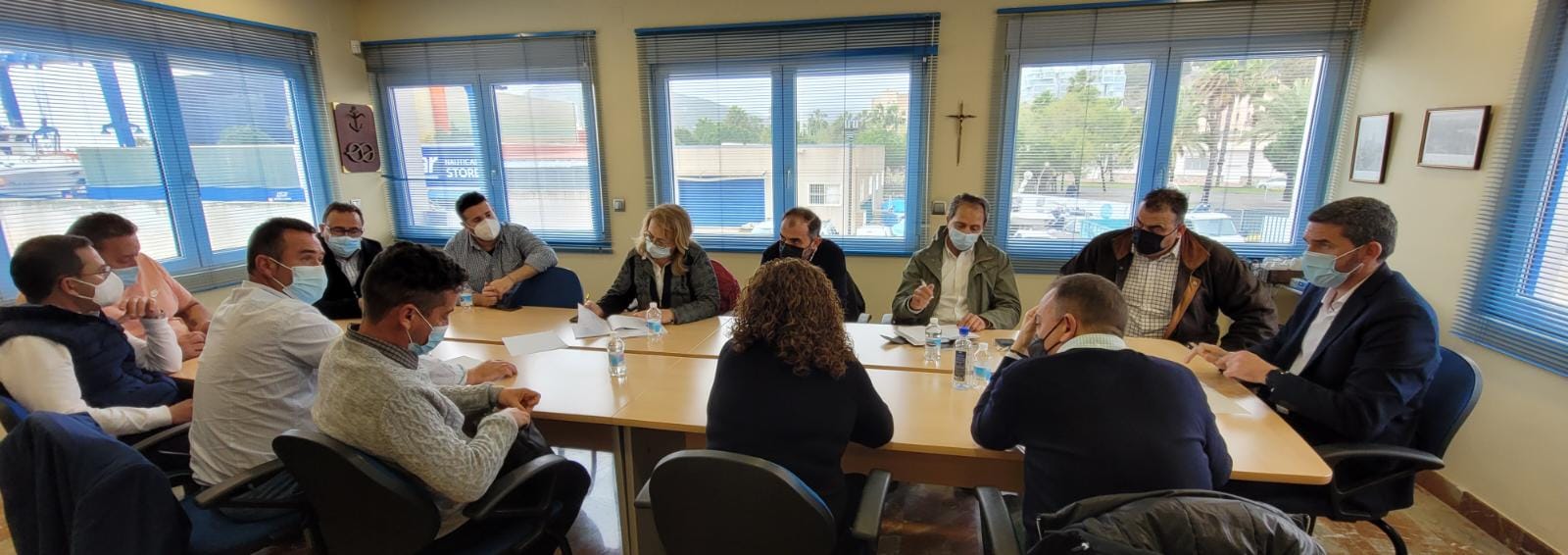 Reunión sector pesquero en Cartagena con el consejero del ramo Antonio Luengo