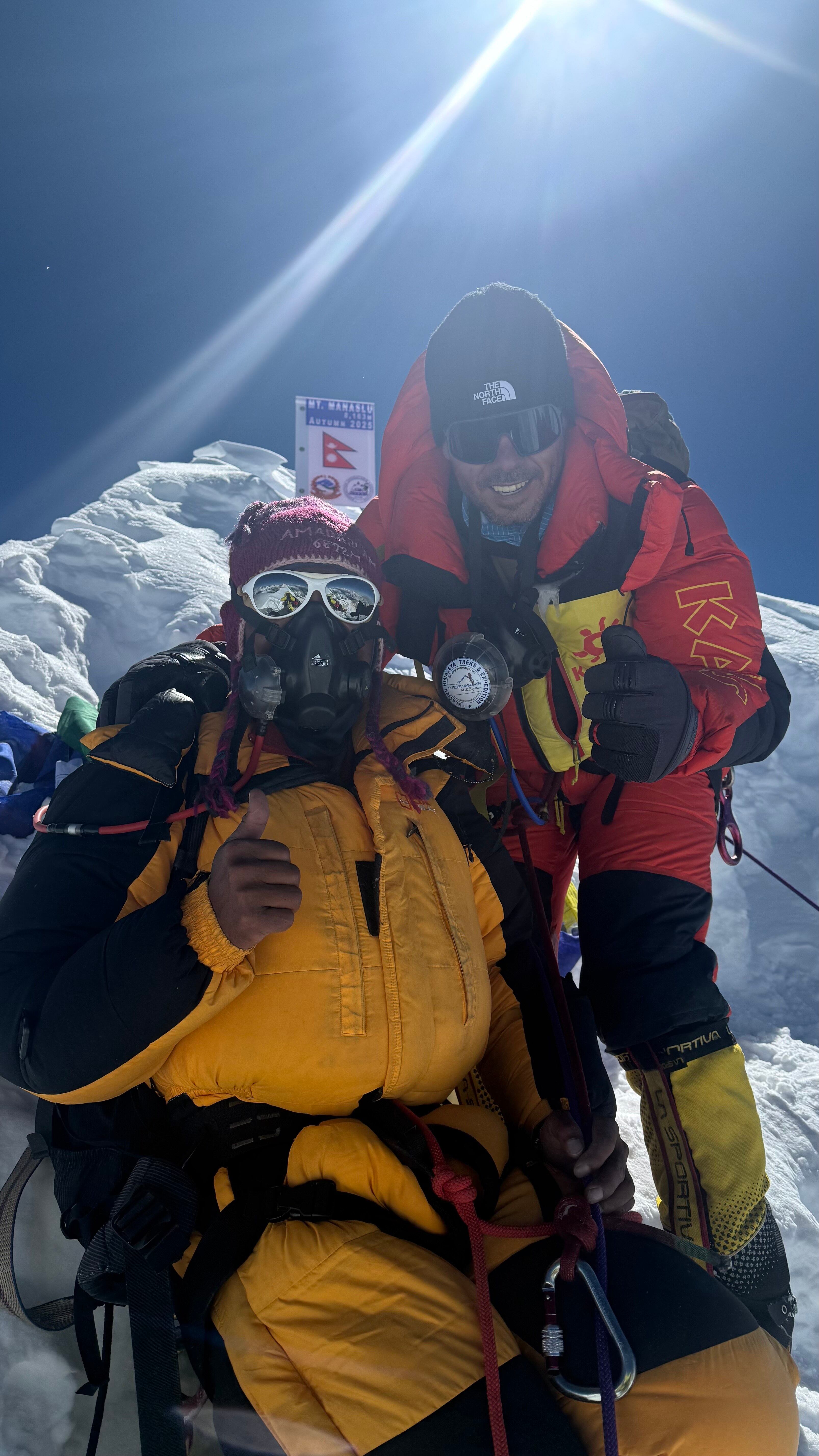 El lanzaroteño Joel Delgado, descendiendo sin oxígeno tras coronar el Manaslu (8.162 metros de altura).
