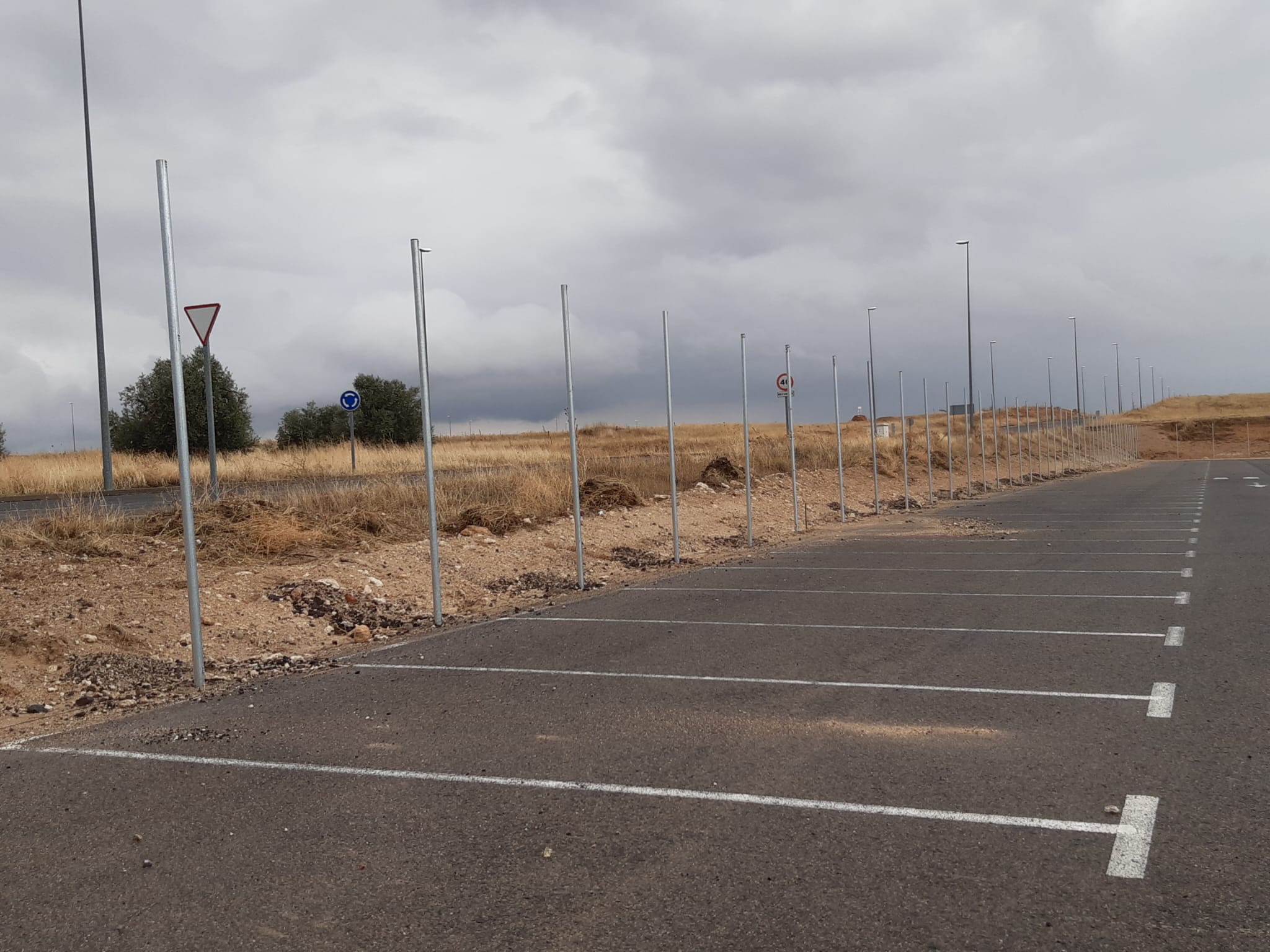 Imagen del vallado perimetral instalado en el aeropuerto de Ciudad Real