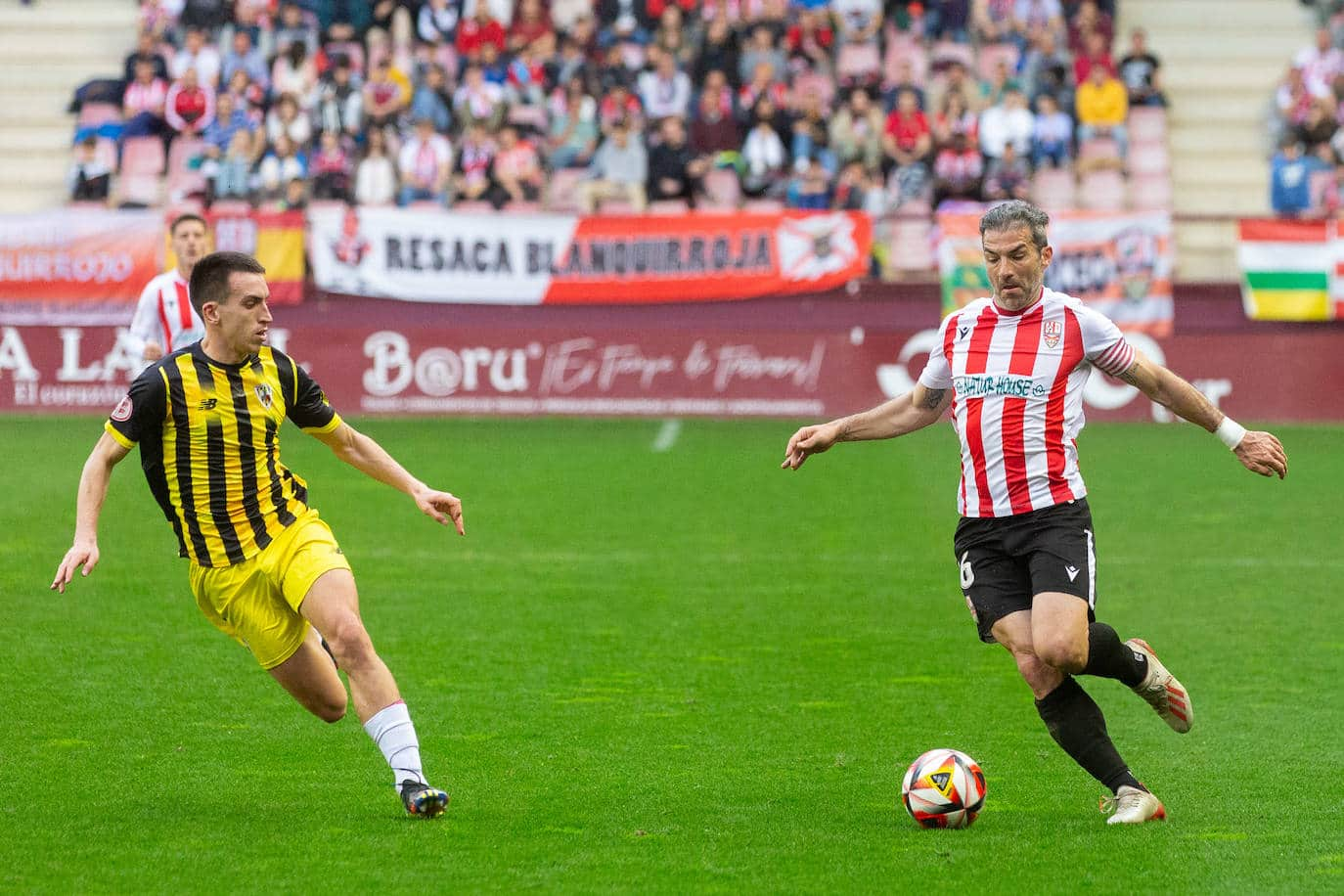 Iñaki Sáenz fue titular en el empate sin goles de la UD Logroñés frente al Barakaldo / UD Logroñés