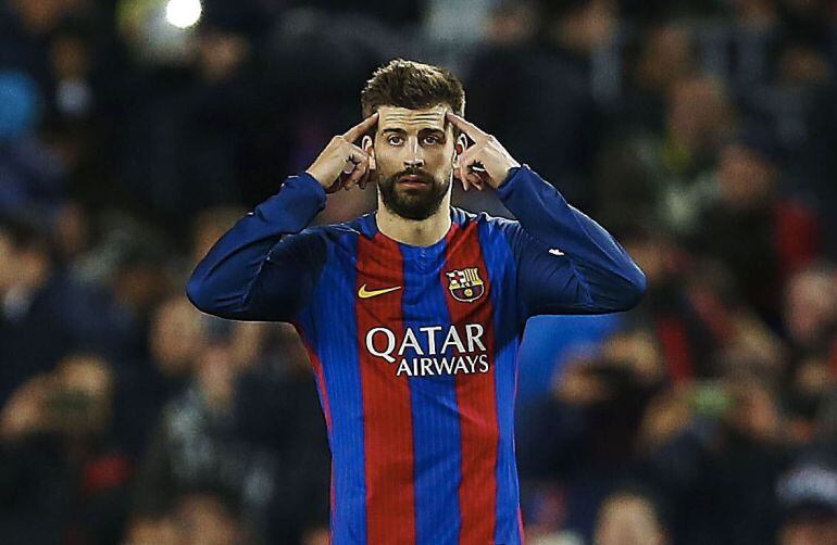 El defensa del FC Barcelona Gerard Piqué, durante el partido correspondiente a la vuelta de los octavos de final de la Copa del Rey