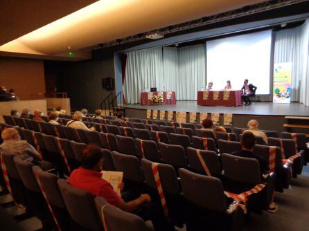 El salón de actos de la Casa de Cultura acoge el curso