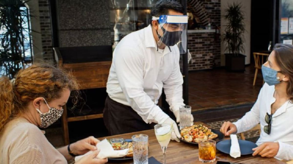 Entrevista a Pablo Gallego, chef del Restaurante Pablo Gallego, Alexo Negreira de Casalexo y Jesús Picallo de O Semáforo de Fisterra (15/4/2021)