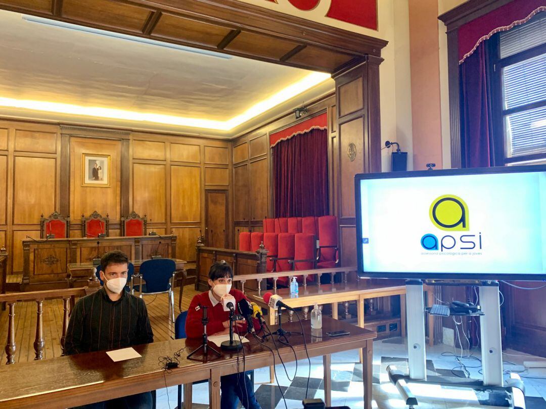 El Ayuntamiento de Alcoy presenta el nuevo servicio gratuito de asesoramiento psicológico para jóvenes entre 12 y 30 años.