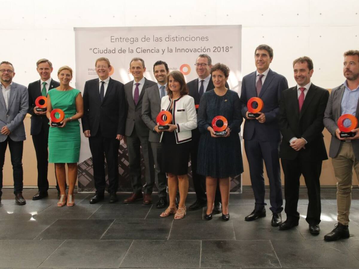 Ximo Puig destaca la labor de ayuntamientos y universidades en entornos innovadores