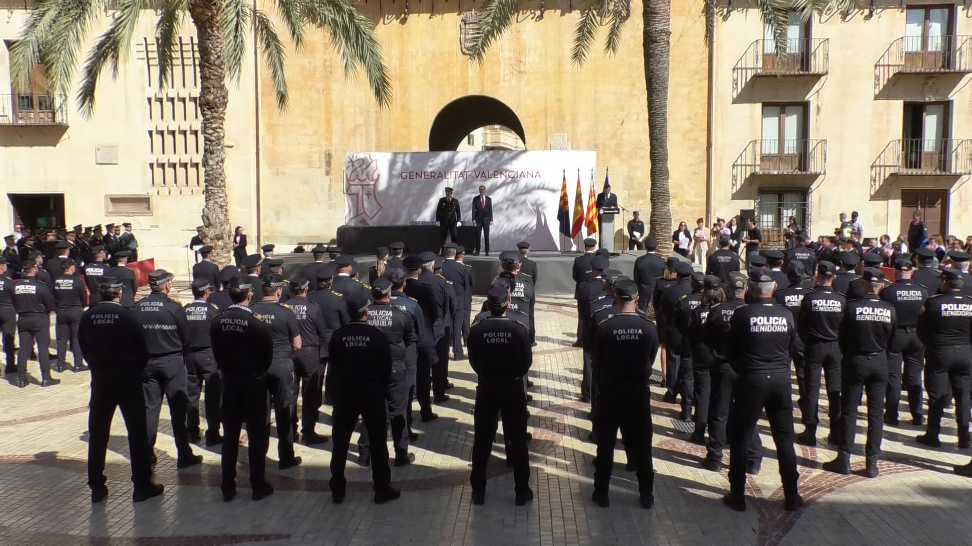 I Entrega de Distinciones a Agentes de la Policía Local en Elche