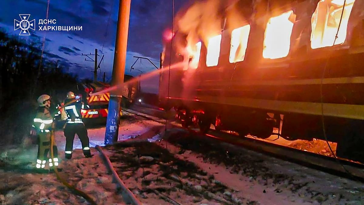Al menos cinco muertos en un ataque ruso con drones contra un tren ucraniano con 291 pasajeros