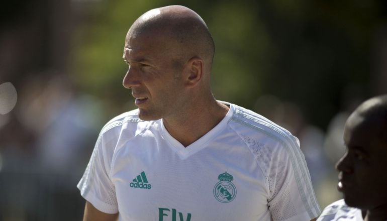 Zinedine Zidane, durante un entrenamiento del Real Madrid en UCLA