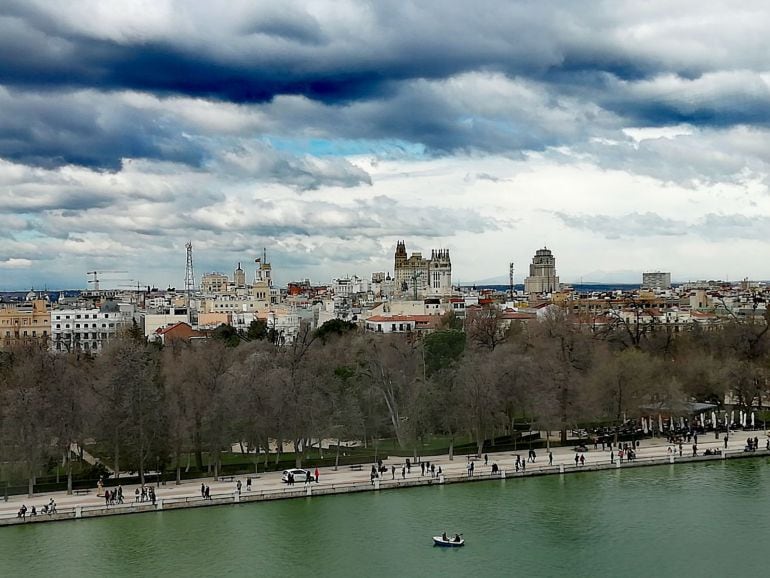 Vistas desde la torre mirador del monumento a Alfonso XII en el Parque de El Retiro